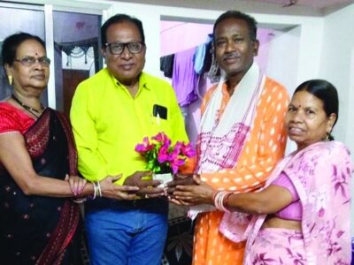 लोक कलाकारों ने कबीर भजन सम्राट नवल दास का किया सम्मान