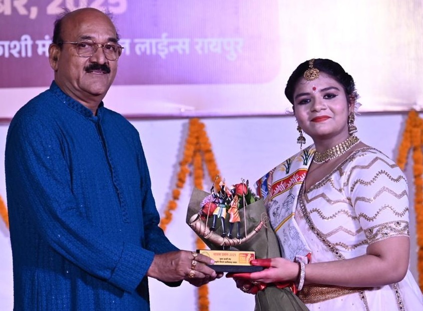 कथक नृत्यांगना