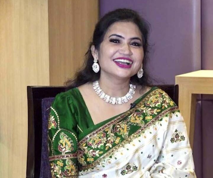 मोना सेन