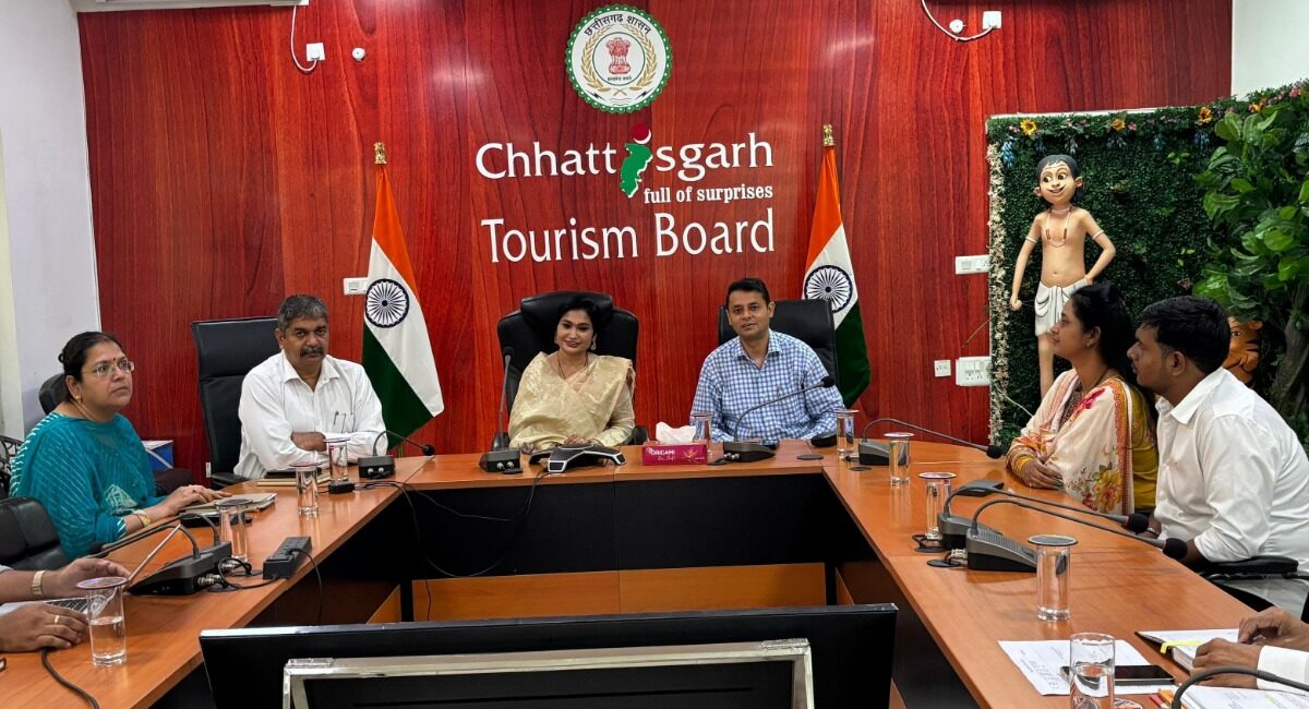 सुश्री मोना सेन