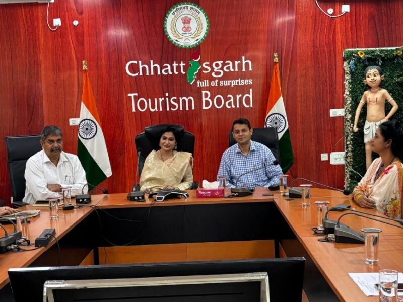 सुश्री मोना सेन