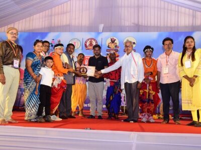 लोककला और लोकसंस्कृति की प्रस्तुतियों ने बांधा समां