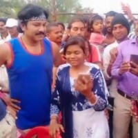 'Kurukshetra' shooting show stardom... People who stayed outside the hotel to see their favorite star, Karan Khan